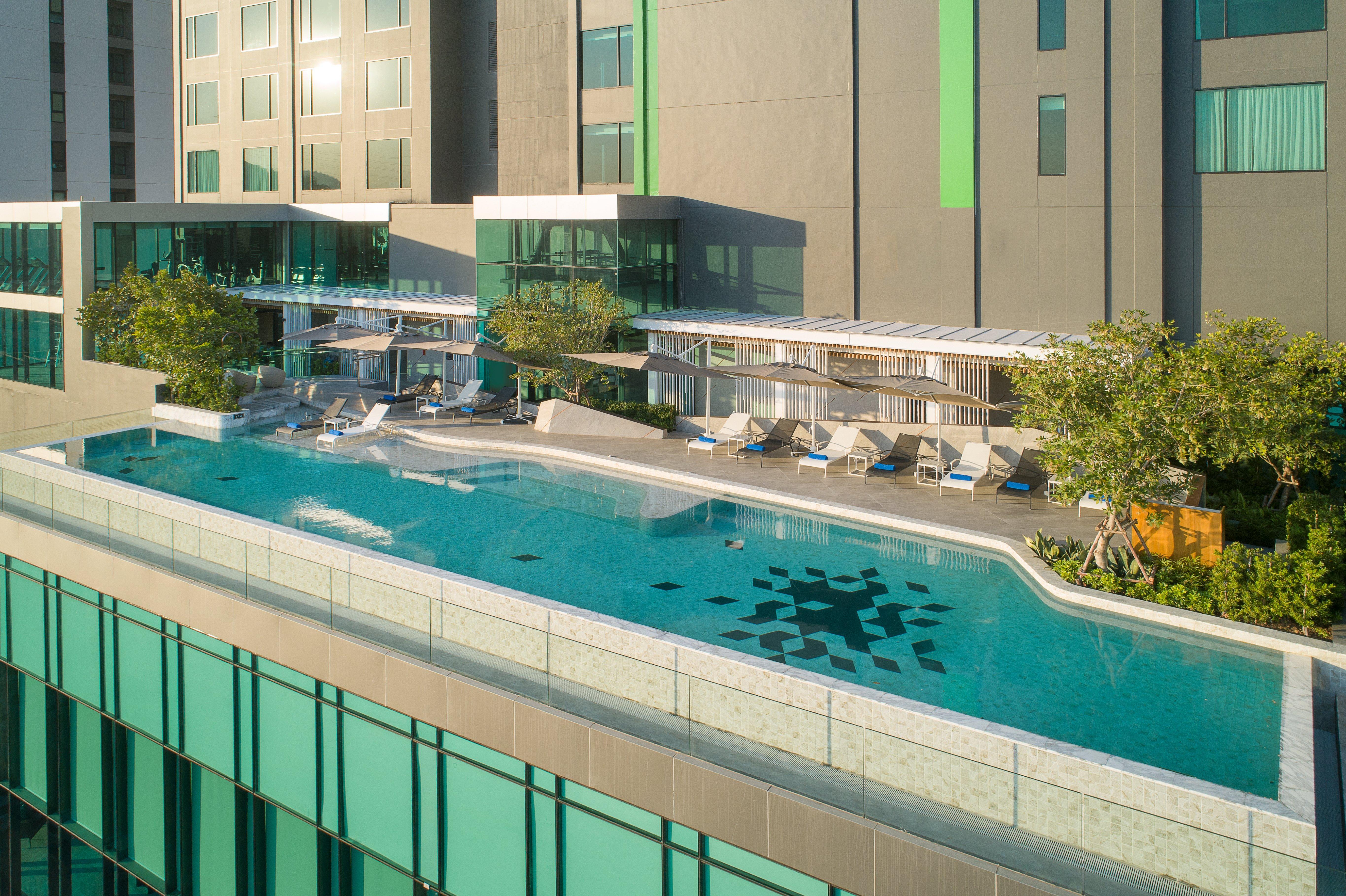 Holiday Inn & Suites Siracha Laemchabang By Ihg Сирача Экстерьер фото